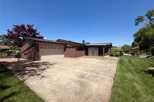 1440 Tina Dr, Florissant, MO 63033 - Photo 18
