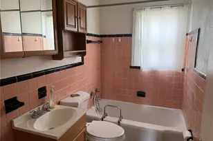 9447 Miriam Ave, Overland, MO 63114 - Photo 8