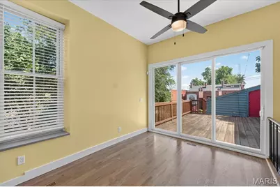 1919 Hickory Street, Saint Louis, MO 63104 - Photo 12