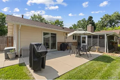 486 Ironwood Drive, Ballwin, MO 63011 - Photo 32