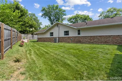 486 Ironwood Drive, Ballwin, MO 63011 - Photo 36
