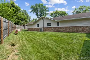 486 Ironwood Dr, Ballwin, MO 63011 - Photo 36