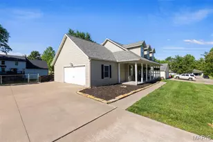 1553 Trenton Ln, Cape Girardeau, MO 63701 - Photo 2