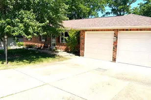 727 Cordes St, O'Fallon, MO 63366 - Photo 2