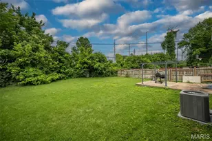 607 Majesty Ct, Unincorporated, MO 63125 - Photo 14