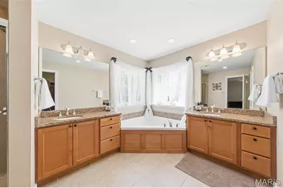 214 Orrick Lane, Kirkwood, MO 63122 - Photo 26