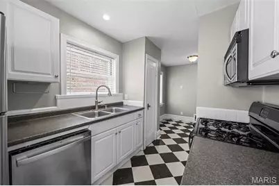 5709 Walsh Street, Saint Louis, MO 63109 - Photo 20