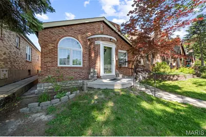 5709 Walsh Street, Saint Louis, MO 63109 - Photo 2