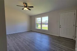59 Cedar Ridge Dr, Pacific, MO 63069 - Photo 2