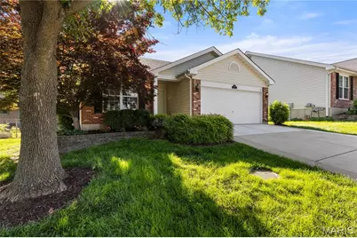 10140 Shapfield Lane, Affton, MO 63123 - Photo 2