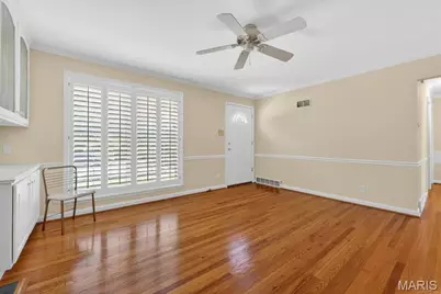 9909 Chantenay Drive, Saint Louis, MO 63123 - Photo 2