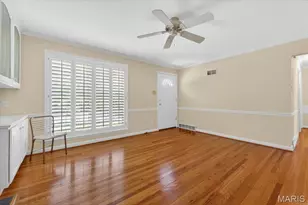 9909 Chantenay Dr, Saint Louis, MO 63123 - Photo 2