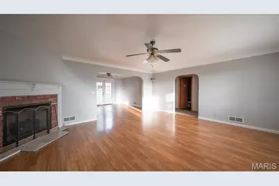 300 Alvarado Avenue, New Melle, MO 65013 - Photo 10
