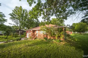 300 Alvarado Ave, New Melle, MO 65013 - Photo 4