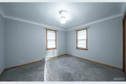 300 Alvarado Avenue, New Melle, MO 65013 - Photo 18