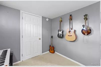 9557 Cantwell Drive, Affton, MO 63123 - Photo 30