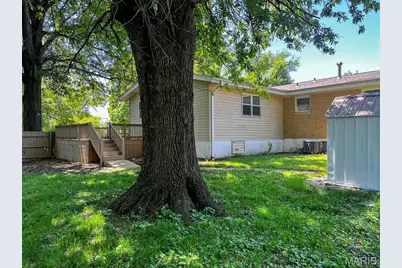 660 Herbst Drive, Florissant, MO 63031 - Photo 28