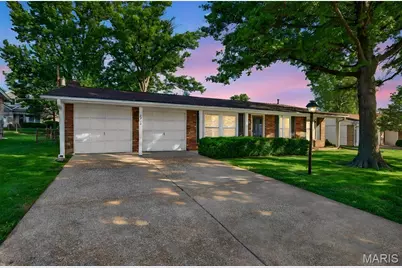 4723 Langtree Drive, Saint Louis, MO 63128 - Photo 1