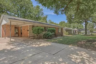 301 E Linden Cir, Kennett, MO 63857 - Photo 4