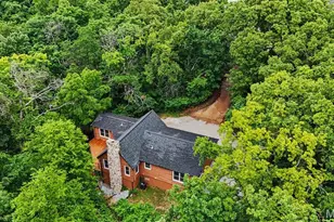 23 Lakeview Dr, Saint Charles, MO 63303 - Photo 4