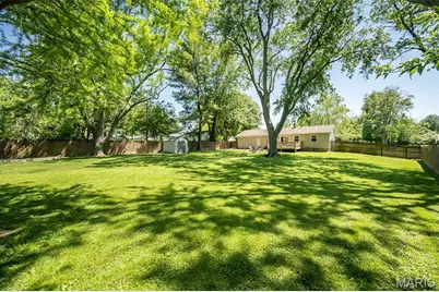 809 Lindell Drive, Ballwin, MO 63011 - Photo 28