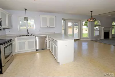 204 Jacobs Way, Saint Peters, MO 63376 - Photo 10