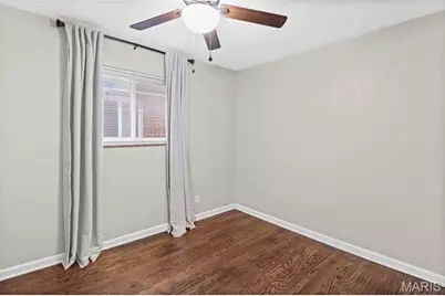 904 Erskine Avenue, Unincorporated, MO 63125 - Photo 16