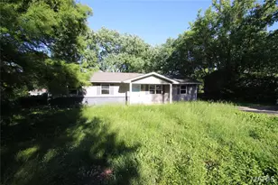204 Wesley Dr, Bonne Terre, MO 63628 - Photo 2