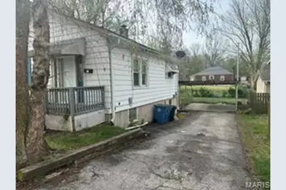 9078 Patrick Drive, Saint Louis, MO 63114 - Photo 2