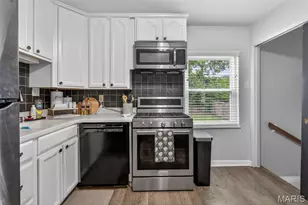 9541 Dulles Ct, Affton, MO 63123 - Photo 14