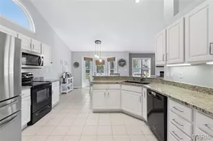 2218 Quaint Cottage Dr, O'Fallon, MO 63368 - Photo 10