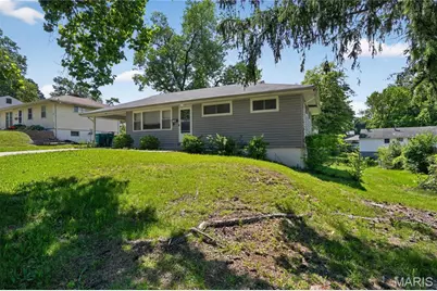 7748 Paddington Drive, Saint Louis, MO 63121 - Photo 10