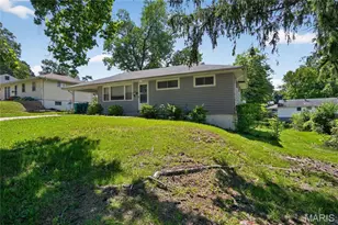 7748 Paddington Dr, Saint Louis, MO 63121 - Photo 10