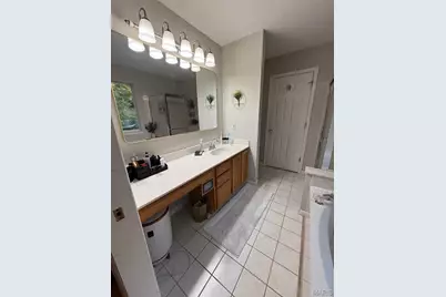 11917 Katiejo Court, Maryland Heights, MO 63043 - Photo 12