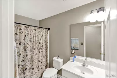 215 Candlewick Drive, Pacific, MO 63069 - Photo 14