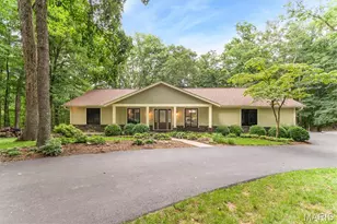 18347 Woodland Meadows Dr, Wildwood, MO 63038 - Photo 2