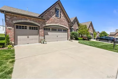 504 Sgt Pepper Drive, Saint Peters, MO 63376 - Photo 2