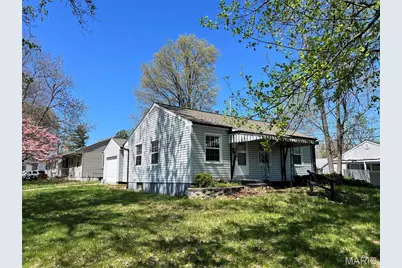 10425 Presley Drive, Saint Louis, MO 63137 - Photo 1