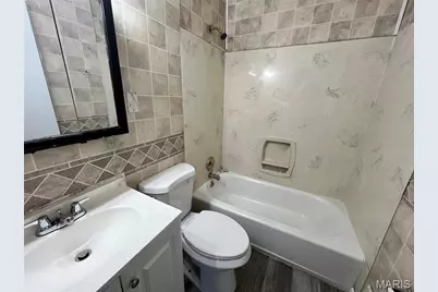 10425 Presley Drive, Saint Louis, MO 63137 - Photo 8