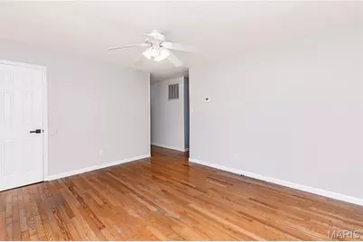 135 Holdinghausen Drive, Crystal City, MO 63019 - Photo 6
