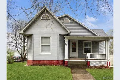 869 S Redman Avenue, Marshall, MO 65340 - Photo 1
