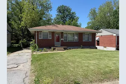 185 De Smet Drive, Florissant, MO 63031 - Photo 1