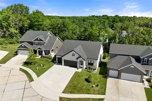 827 Summit Bluff Ct, Saint Louis, MO 63026 - Photo 50