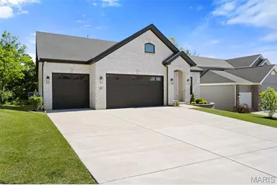 827 Summit Bluff Court, Saint Louis, MO 63026 - Photo 2