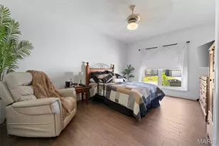 827 Summit Bluff Ct, Saint Louis, MO 63026 - Photo 32