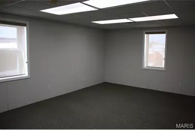 107 S. Center St, Shelbina, MO 63468 - Photo 12