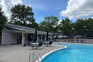5375 N Kenrick Parke Dr, Saint Louis, MO 63119 - Photo 22
