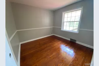 9616 Durham Drive, Riverview, MO 63137 - Photo 10