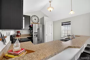 3148 Bent Water Pl, Saint Charles, MO 63301 - Photo 8
