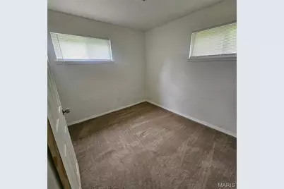 10212 Duke Drive, Saint Louis, MO 63136 - Photo 16